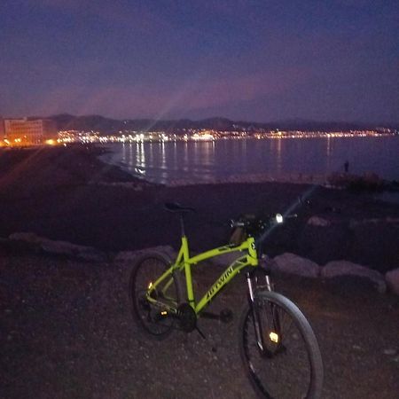 Apto A 5 Min A Pie De La Playa Málaga Eksteriør bilde